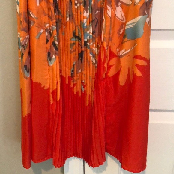 Dress - Picture 4 of 5